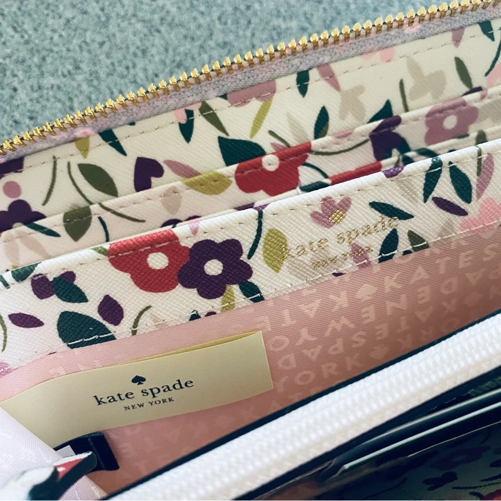 New !! KATE SPADE boho floral wallet ♠️